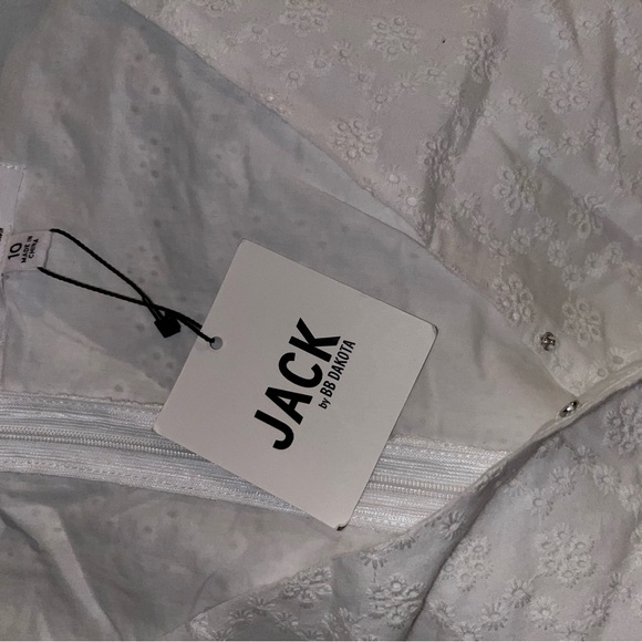 BNWT Jack by BB Dakota Eyelet Cotton Wrap Dress - Picture 10 of 12